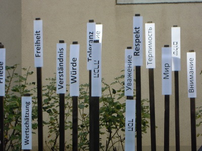 Toleranz, Friede, Respekt - mahnende Worte in Anbetracht des vor 74 Jahren erlebten
